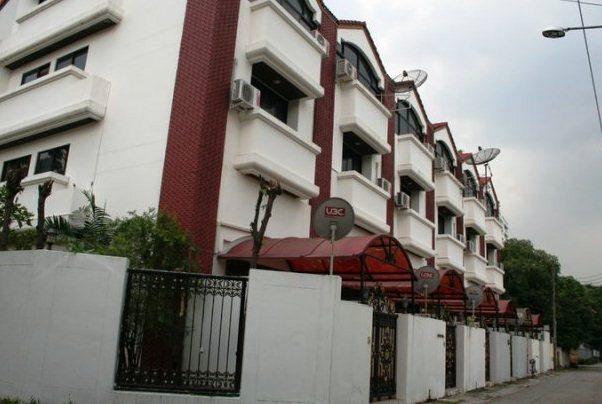 Teja Lake View Apartments