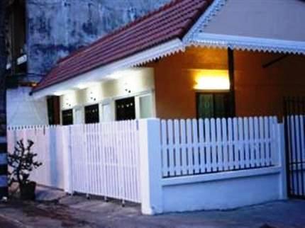 Gusto House