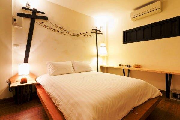 Early Bird House Bed & Breakfast