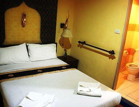 ชฏาเกสต์เฮ้าส์