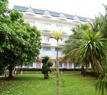 โรงแรมบลูคารินาอินน์