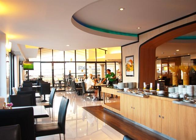 โรงแรมฟลิปเปอร์ ลอดจ์