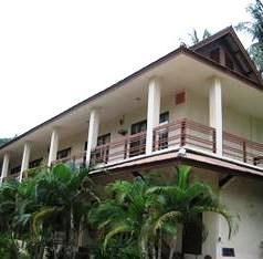 Baan Srinimit House & Apartment