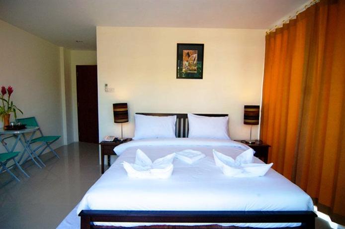 ชัชฎาเฮาส์