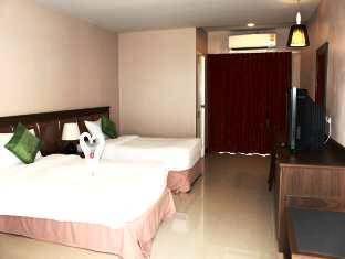 โรงแรมเคิร์ฟบูทีค