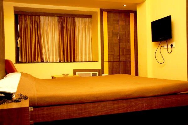Hotel Trimoorti