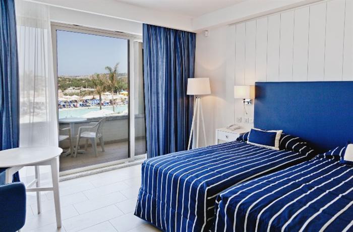 DB Seabank Resort + Spa