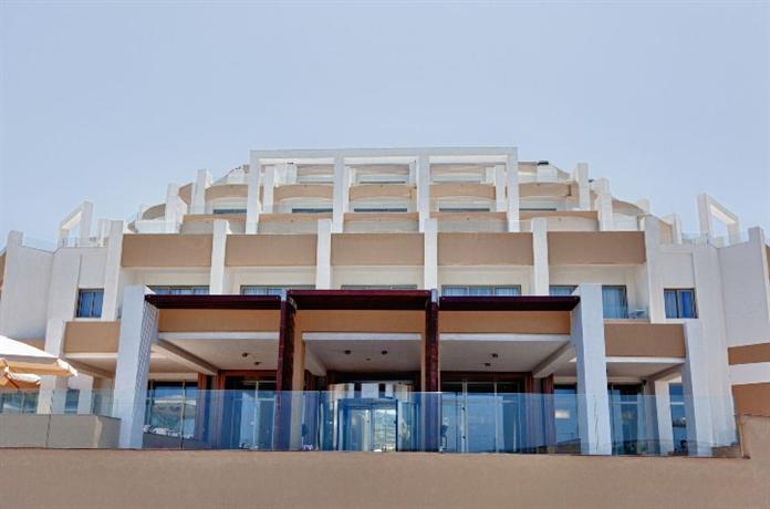 DB Seabank Resort + Spa