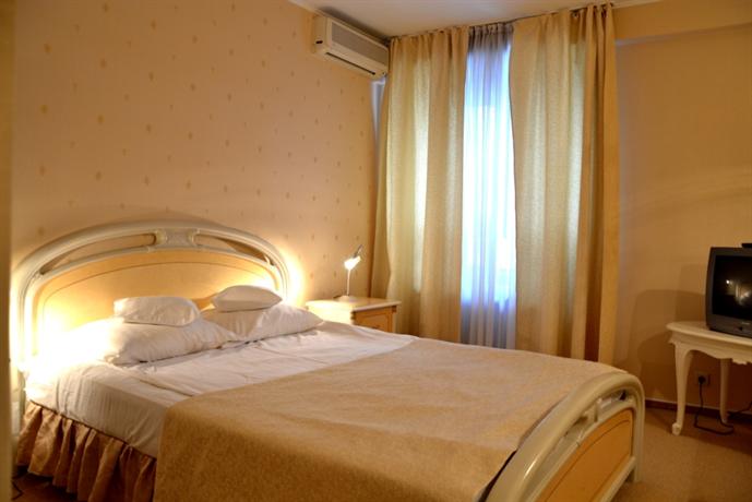 Continental Tirgu Mures