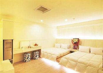 Kiwi Express Hotel - Zhong Zheng Branch