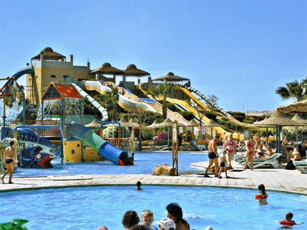 Titanic Resort & Aqua Park