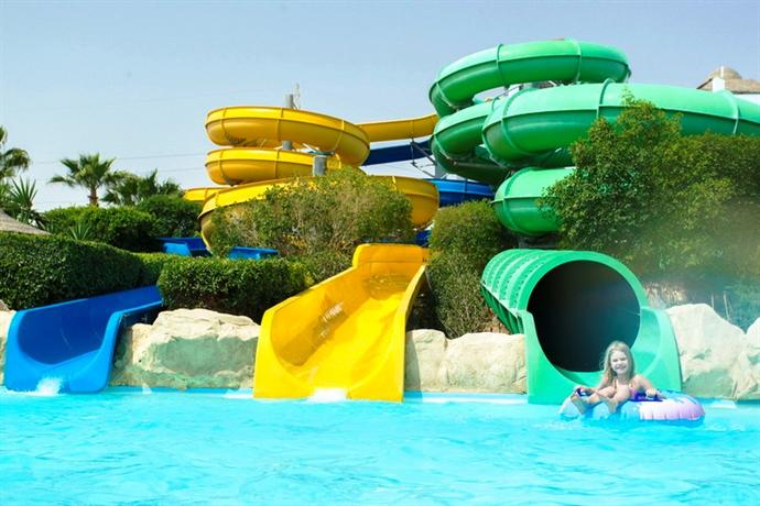 Titanic Resort & Aqua Park