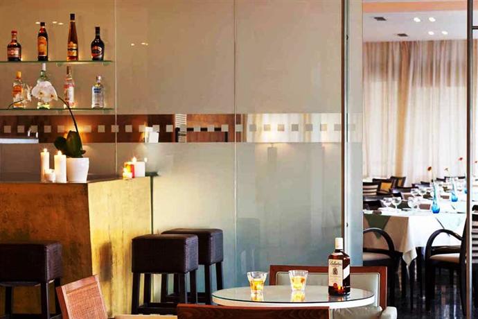 Lucy Hotel Chalkida