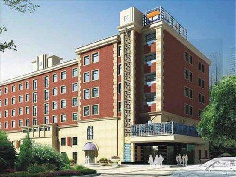 上海御花园酒店