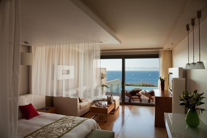 Rhodes Bay Hotel & Spa