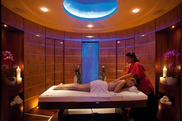 Rhodes Bay Hotel & Spa
