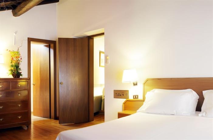 Hotel Albergo Santa Chiara