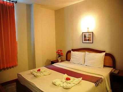 เทพรัตน์ ลอร์จ