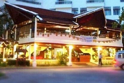 โรงแรมลานนาวิว