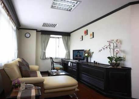 Yellow Ribbon Hills Executive Apartments Bangkok