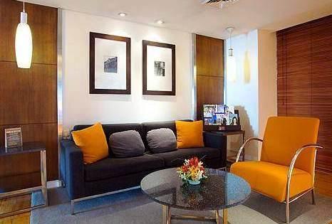 โรงแรมทริปเปิ้ลทู สีลม