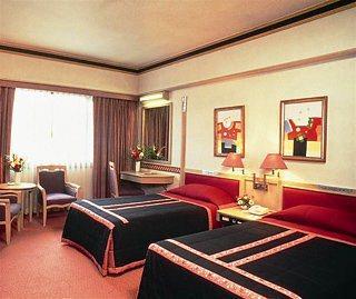 โรงแรมเชียงใหม่ฮิลล์ 2000