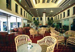 โรงแรมเชียงใหม่ฮิลล์ 2000