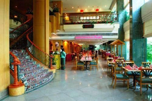 โรงแรมมารวยการ์เด้น