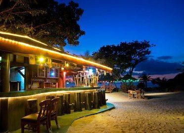 หาดสนรีสอร์ทแอนด์เรสเตอรองท์