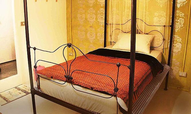 รูมแอทแบงค็อก เบดแอนด์เบรคฟาสต์