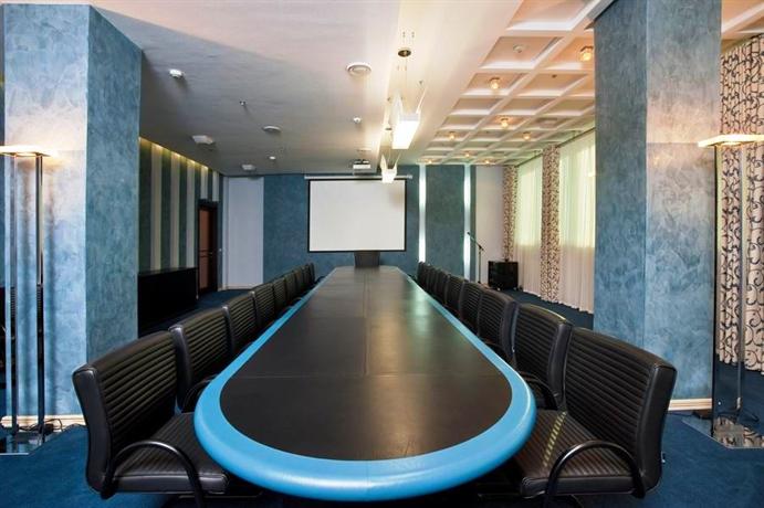 Отель Crowne Plaza Krasnodar - Centre