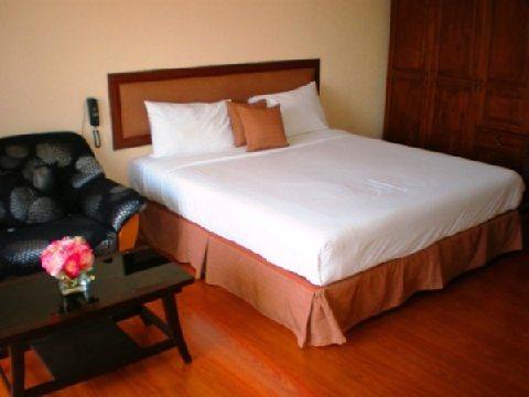 โรงแรมอาบริโคล