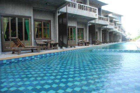 หาดยาว ซีทรู บูติค รีสอร์ท