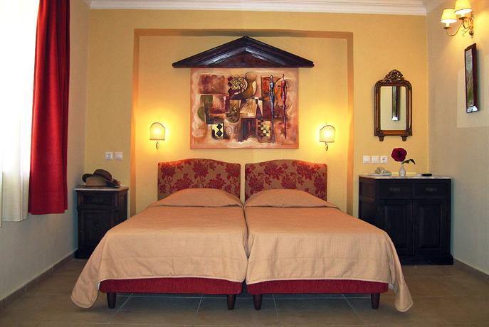 Mistral Hotel Hydra