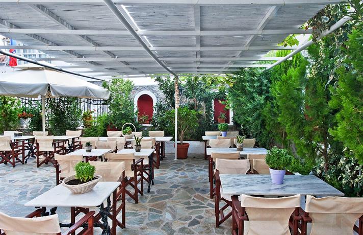 Mistral Hotel Hydra