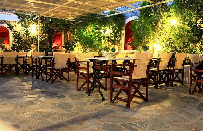 Mistral Hotel Hydra