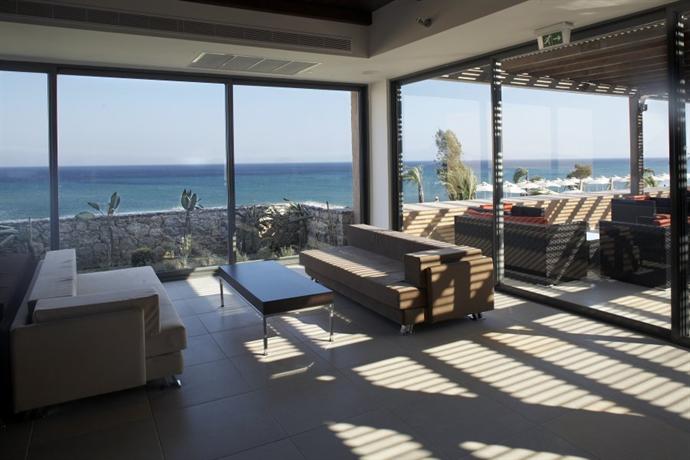 Carda Beach Hotel