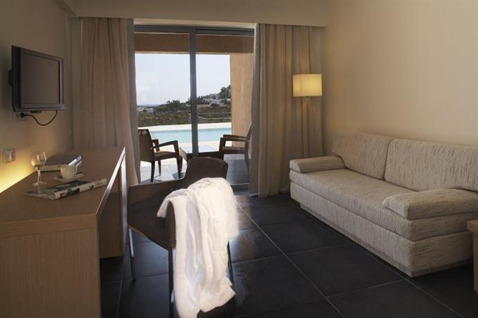 Carda Beach Hotel