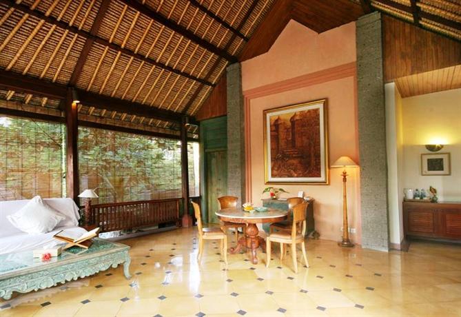 Alam Puri Art Museum Resort & Spa