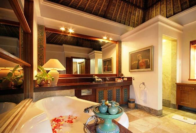 Alam Puri Art Museum Resort & Spa