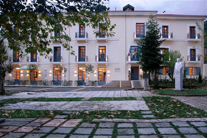 Helmos Hotel