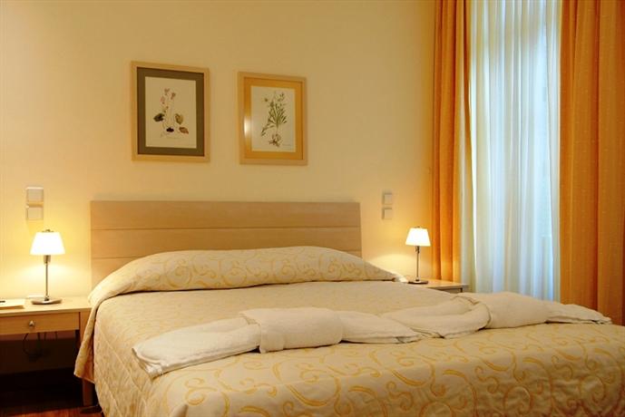 Helmos Hotel