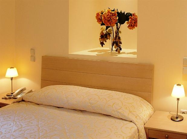 Helmos Hotel