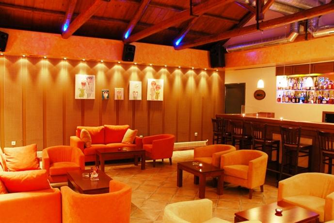 Helmos Hotel