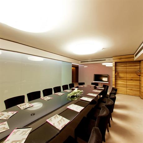 Graffit Gallery Design Hotel