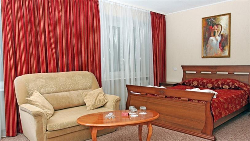 AMAKS Premier Hotel
