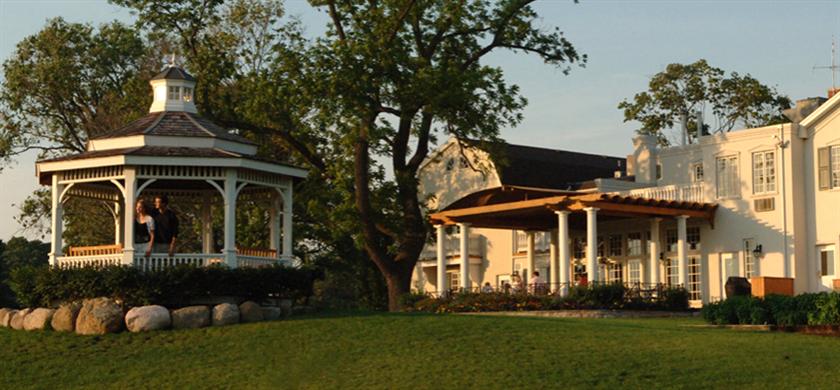 Riverbend Inn & Vineyard