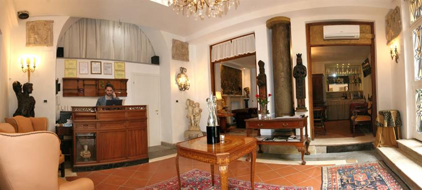 Navona Gallery & Garden Suites