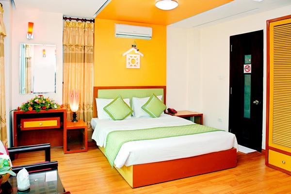 Van Mieu Hotel