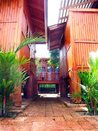 วู้ดเฮ้าส์พัทยา (Wood House Pattaya)